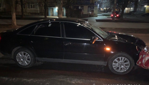У Кривому Розі водій Audi збив на смерть двох людей на переході