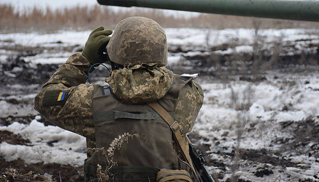 Під Водяним окупанти застосували артилерію та міномети, снайпер поранив військового ЗСУ 