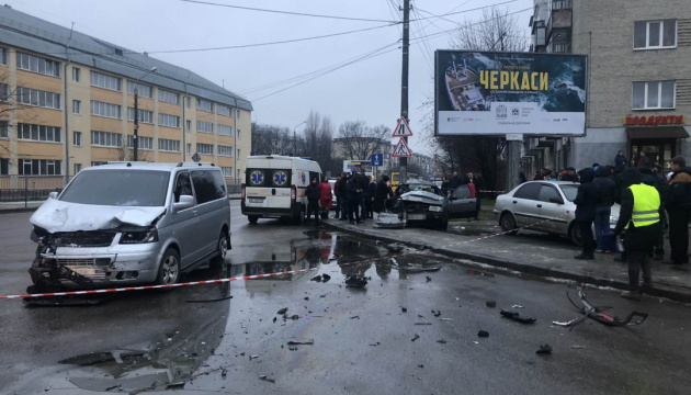 Трирічна дівчинка загинула під час зіткнення автомобілів у Львові