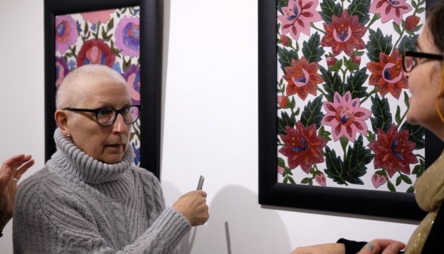 Українська художниця у Бельгії запрошує на майстер-клас із орнаменту