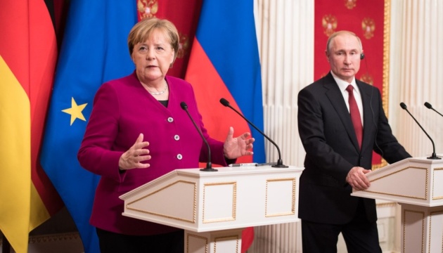Меркель після зустрічі з Путіним зробила заяву щодо врегулювання на Донбасі