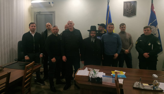В Умані після конфлікту біля синагоги посилять заходи безпеки В Умані після конфлікту біля синагоги посилять заходи безпеки