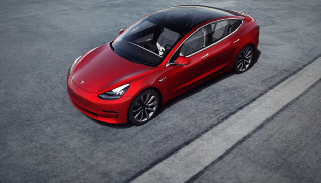 Tesla наростила виробництво електрокарів - за останні три місяці випустила 365 тисяч