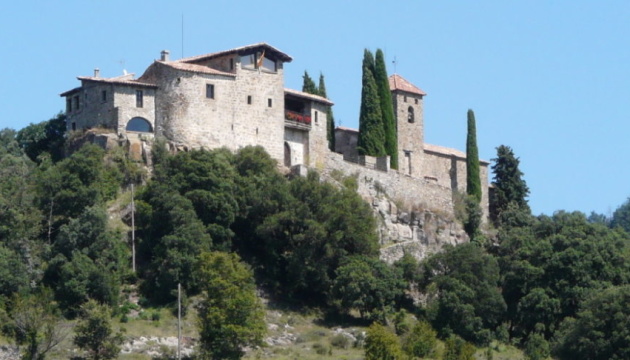 Туристам пропонують оселитися в іспанському замку та врятувати принцесу