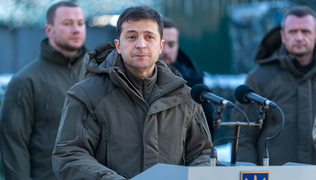 Zelensky : L'Ukraine a déjà décidé de nouvelles zones du retrait des troupes dans le Donbass 