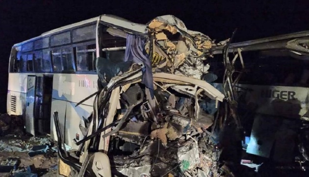 На півдні Алжиру зіткнулися два автобуси, 12 загиблих, 46 поранених
