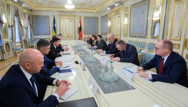 ゼレンシキー大統領、ＯＳＣＥ議長と特別監視団のマンデート拡大を議論