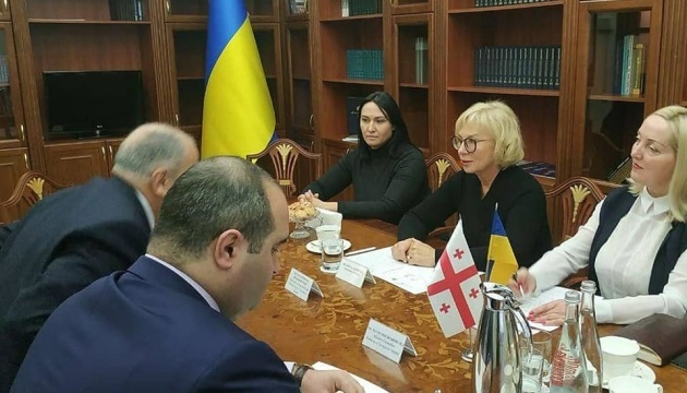 Denísova discute con el nuevo Embajador de Georgia los derechos humanos en territorios ocupados