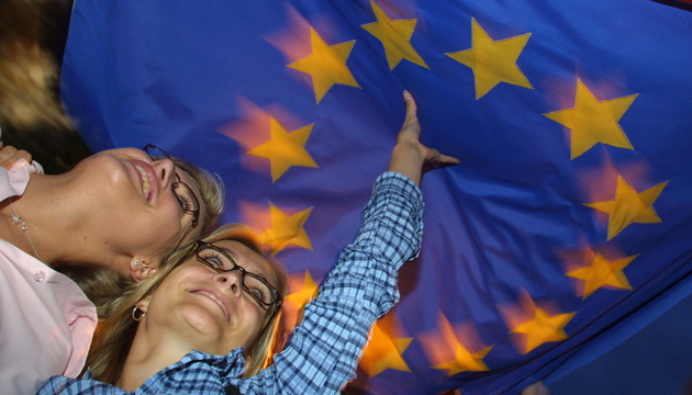 Європейський конгрес українців до Дня Незалежності запускає ініціативу «Єднаймося Україною»