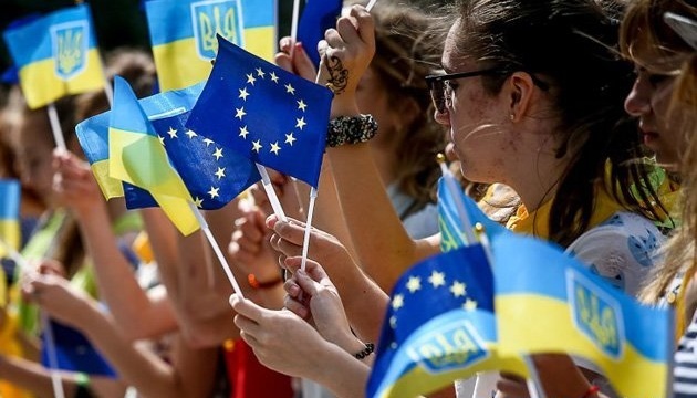 Ponad 60% Ukraińców popiera przystąpienie Ukrainy do Unii Europejskiej