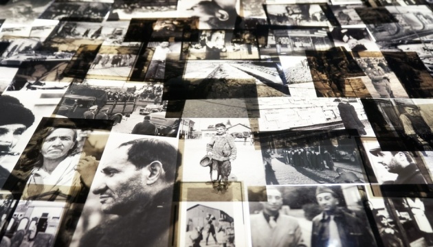 Pareja presidencial visita el centro Yad Vashem