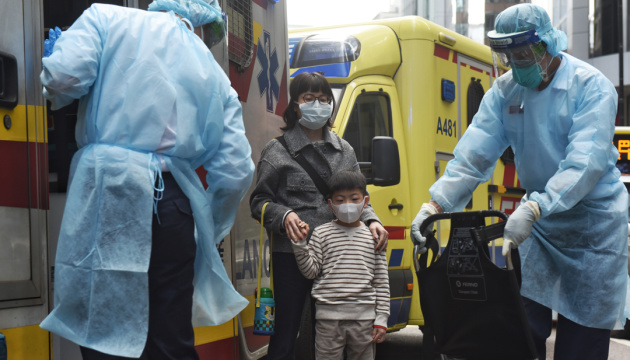 У китайському Хубеї облаштували понад 70 нових медзакладів для боротьби з коронавірусом
