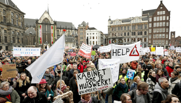 У Нідерландах відбулися багатотисячні мітинги вчителів