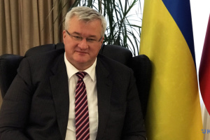 ウクライナ内閣、シビハ宇大統領府副長官を外務第一次官に任命