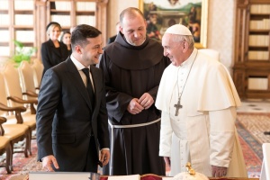 Zelensky exhorte le pape François à contribuer à la libération des otages ukrainiens
