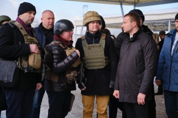 Глава МЗС Данії відвідав КПВВ