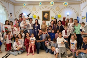 Українська школа «Дивосвіт» в Абу-Дабі відсвяткувала свою першу річницю