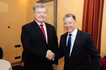 Порошенко і Волкер висловили занепокоєння тенденцією щодо міжнародної реабілітації Росії