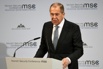 Lavrov stands against avoiding war, allows use of nuclear arms