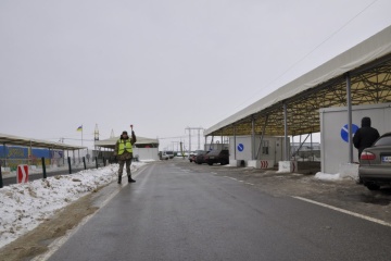 КПВВ “Мар’їнка” призупинить роботу на один день