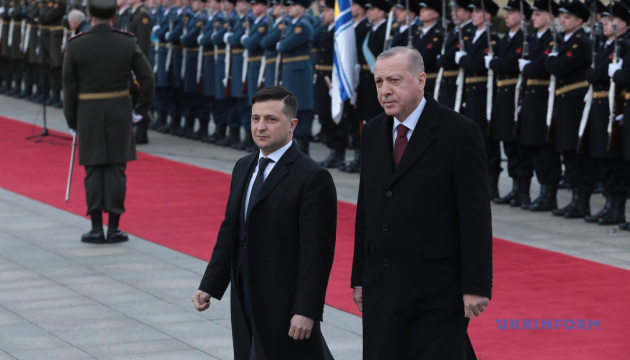 ゼレンシキー大統領、エルドアン・トルコ大統領と電話会談