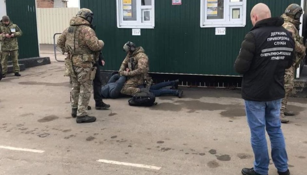 На кордоні з Росією затримали бойовика “ДНР”