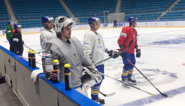 Українські хокеїсти в Нур-Султані готуються до матчу проти Казахстану