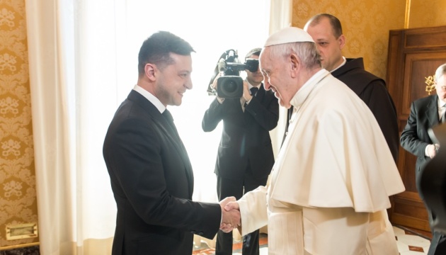 ゼレンシキー大統領、ローマ教皇と電話会談　露での被拘束者支援を要請