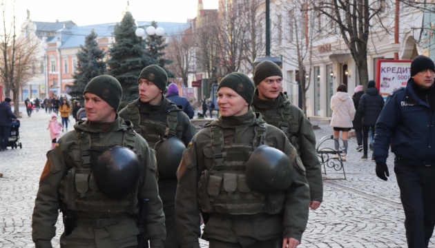 У Мукачеві в посиленому режимі патрулюють нацгвардійці