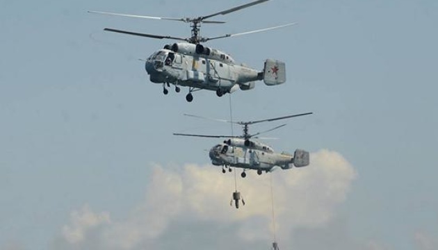 Rusia realiza ejercicios militares con helicópteros y submarinos en la Crimea ocupada