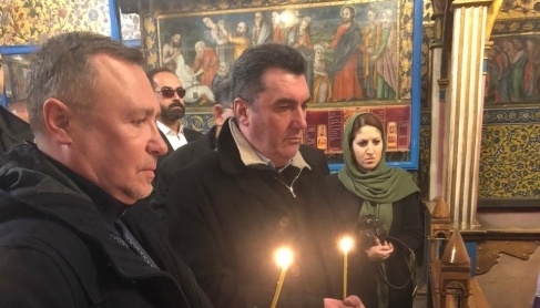 Данілов в Ірані вшанував пам’ять українців, які загинули в катастрофі літака МАУ