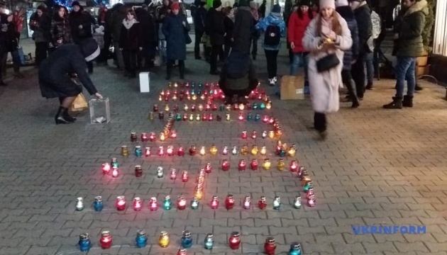 У Житомирі провели флешмоб на підтримку онкохворих дітей