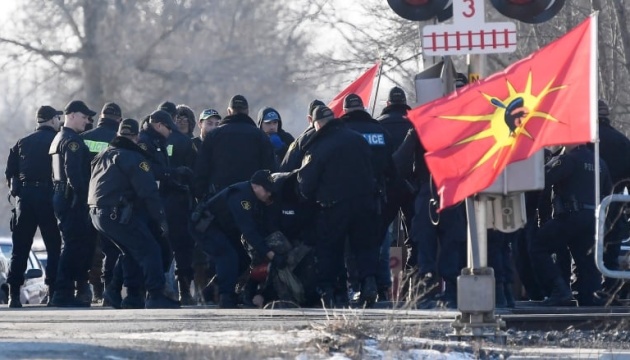 Канадська поліція розігнала протестувальників, які блокували залізницю