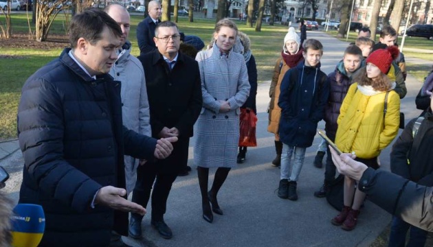 Разумков у Латвії зустрівся з представниками української діаспори
