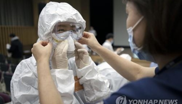 У Південній Кореї виявили за день більше випадків коронавірусу, ніж у Китаї