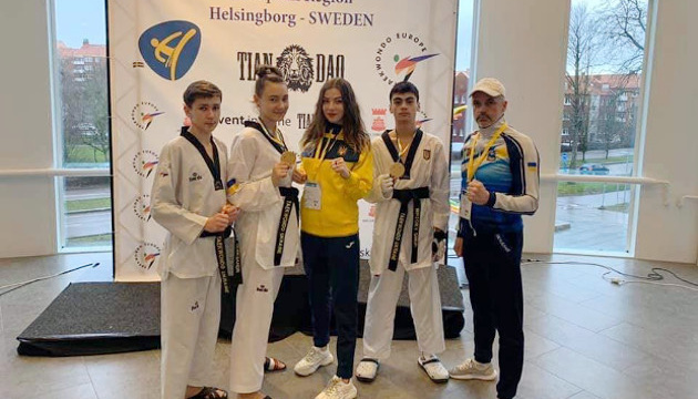 Миколаївці вибороли дві золоті медалі на міжнародному турнірі з тхеквондо у Швеції
