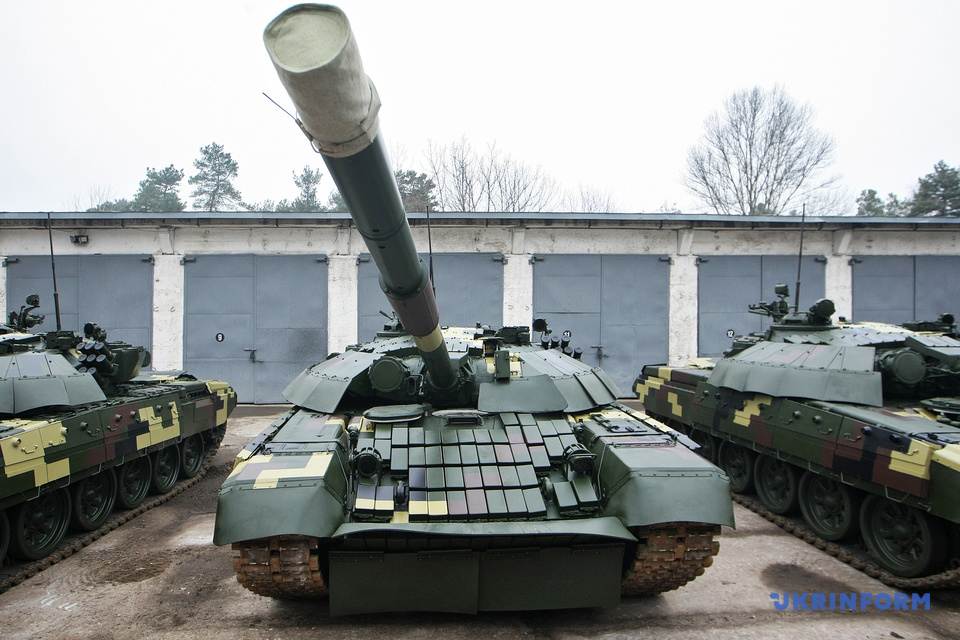 Kyiv Armored Plant Transfers Upgraded T 72 Tanks To Ukrainian Army