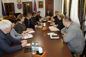 Голова Вінницької обласної ради Анатолій Олійник: «Газові мережі належать громадам»