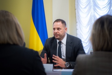 Ермак опроверг, что якобы пытался помешать встрече Блинкена с Епифанием