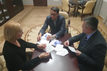 Сущенко попросив Денісову передати політв'язням листівки від студентів