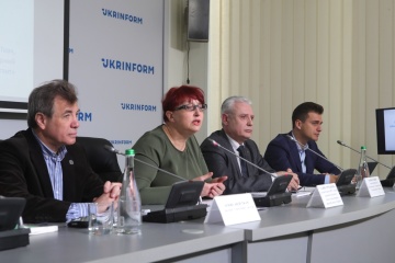О введении программ пенсионного обеспечения за выслугу лет