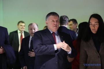 Аваков сообщил о 12 заболеваниях коронавирусом в оккупированной Горловке