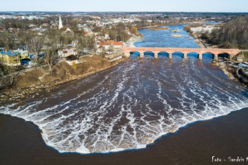 Фотоекскурсія до найширшого водоспаду Європи