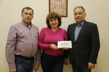 Діаспора з Ірландії передала адресну допомогу родинам жертв репресій в окупованому Криму