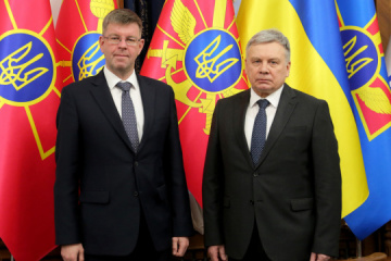Ministerio de Defensa: Ucrania y Lituania continúan cooperando en defensa