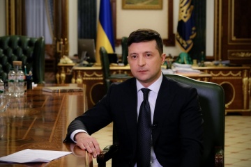 Zełenski podziękował za zachowanie kwarantanny podczas nabożeństw wielkanocnych