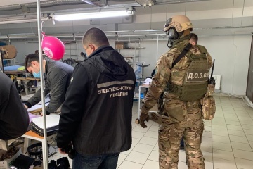 Незаконний експорт масок: силовики розкрили змову, у трьох областях провели обшуки