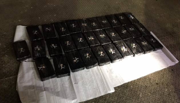 Descubren un cargamento récord de cocaína chilena en el puerto Yuzhny 