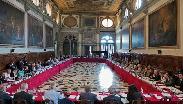 Венеціанська комісія скасувала чергову пленарну сесію