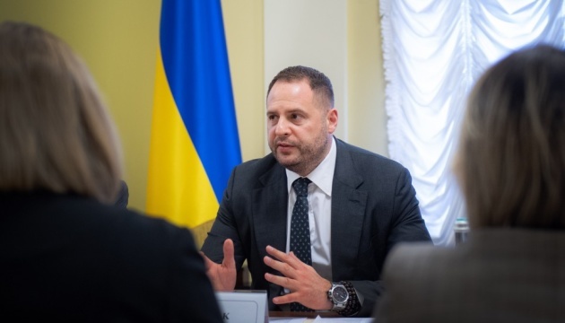 Yermak meets with G7, EU ambassadors to discuss ways to achieve peace in Donbas